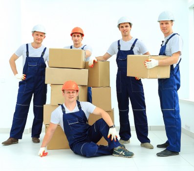 Kensington Man And Van team providing reliable moving support in Kensington